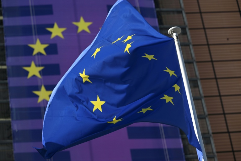 Un rapport recommande une large restriction des polluants éternels en Europe