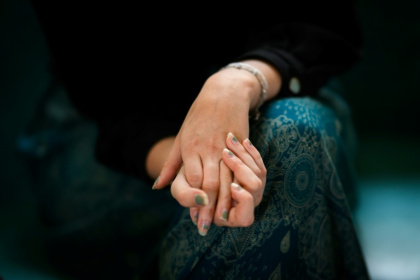 Parmi les Français concernés par des problèmes de santé mentale en 2026, 64% des 18-24 ans disent avoir été confrontés à des "délais d'attente trop longs" pour accéder à un psychiatre - Loic VENANCE (AFP)