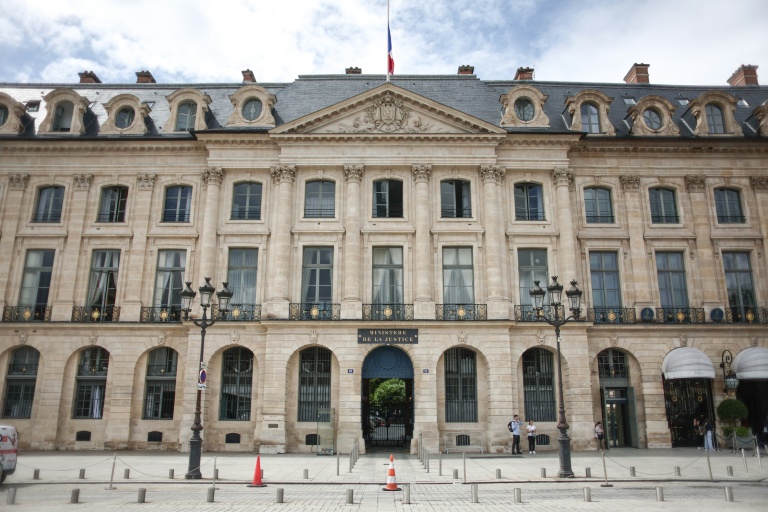 Lyhanna : Darmanin réunit les procureurs généraux, manifestations attendues devant les tribunaux