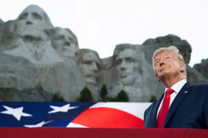 Donald Trump au Mont Rushmore, dans le Dakota du Sud, le 3 juillet 2020 - SAUL LOEB (AFP)