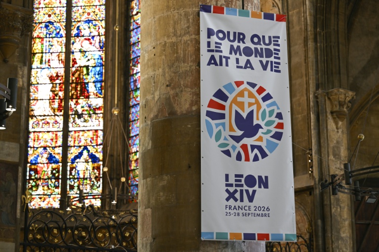 Ni "vieille" ni "bourgeoise" : cette Église des banlieues qui attend le pape
