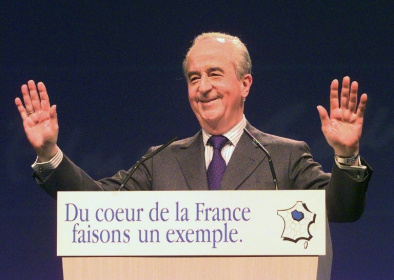 Edouard Balladur le 10 mars 1998 au Zénith à Paris - DERRICK CEYRAC (AFP)