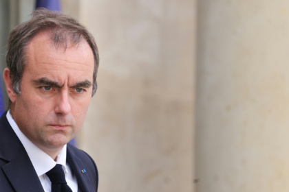 Le Premier ministre Sébastien Lecornu quitte l'Elysée après le Conseil des ministres, le 10 septembre 2026 à Paris - Ludovic MARIN (AFP)